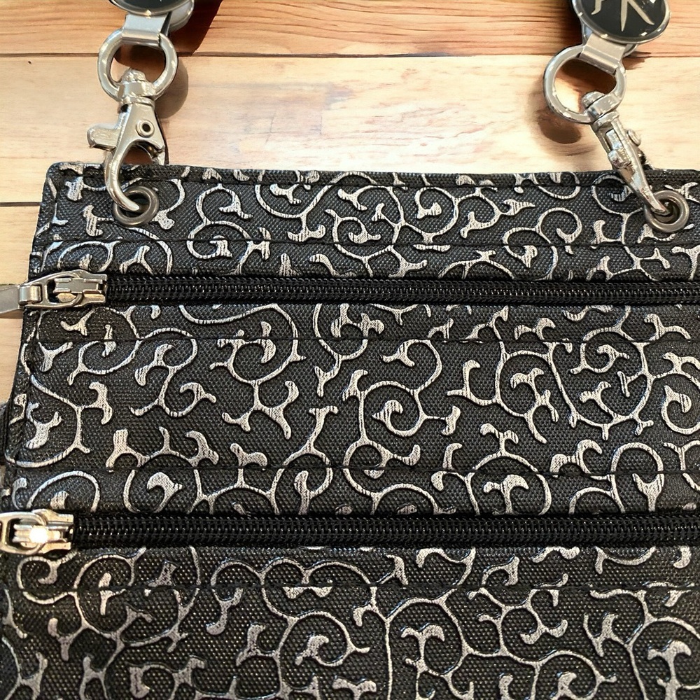 Hip Klips cell phone bag / wallet 2 tone gray/silver paisley bag. Hands Free - Picture 2 of 10
